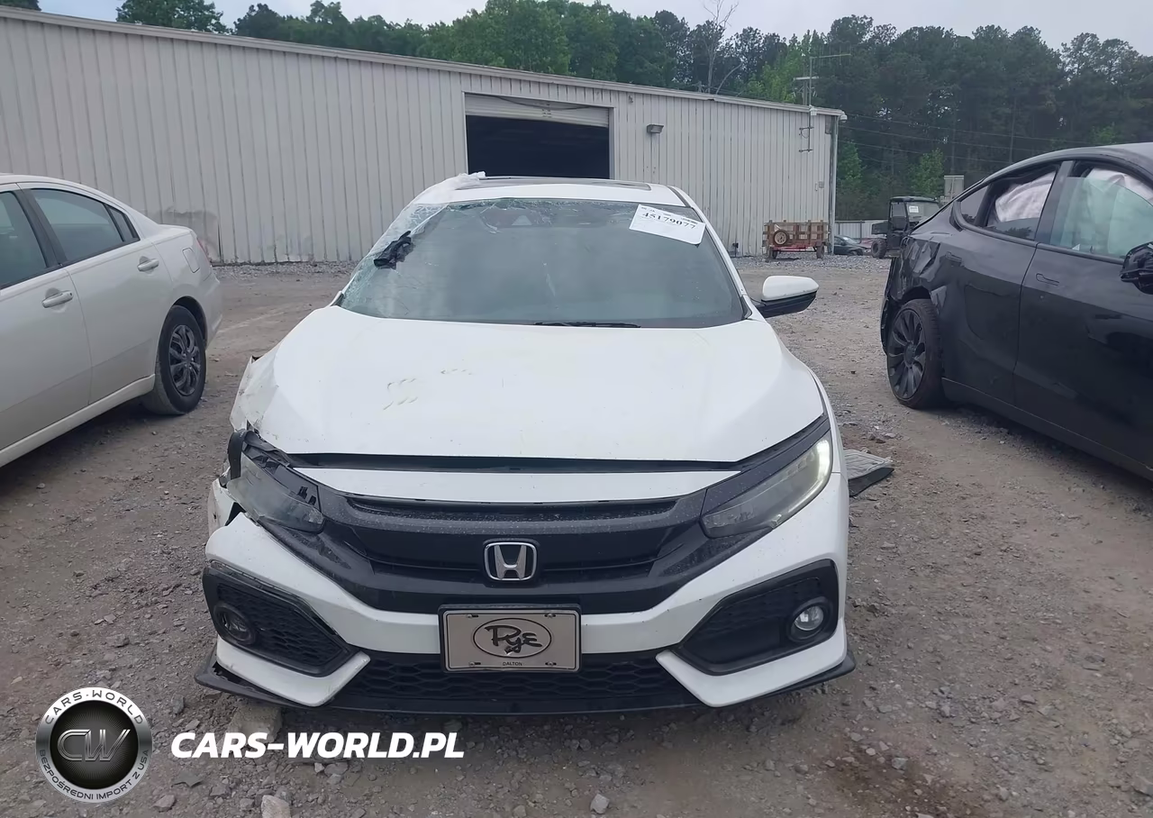 2018 Honda Civic Sport Touring VIN:SHHFK7H96JU201001 - 11
