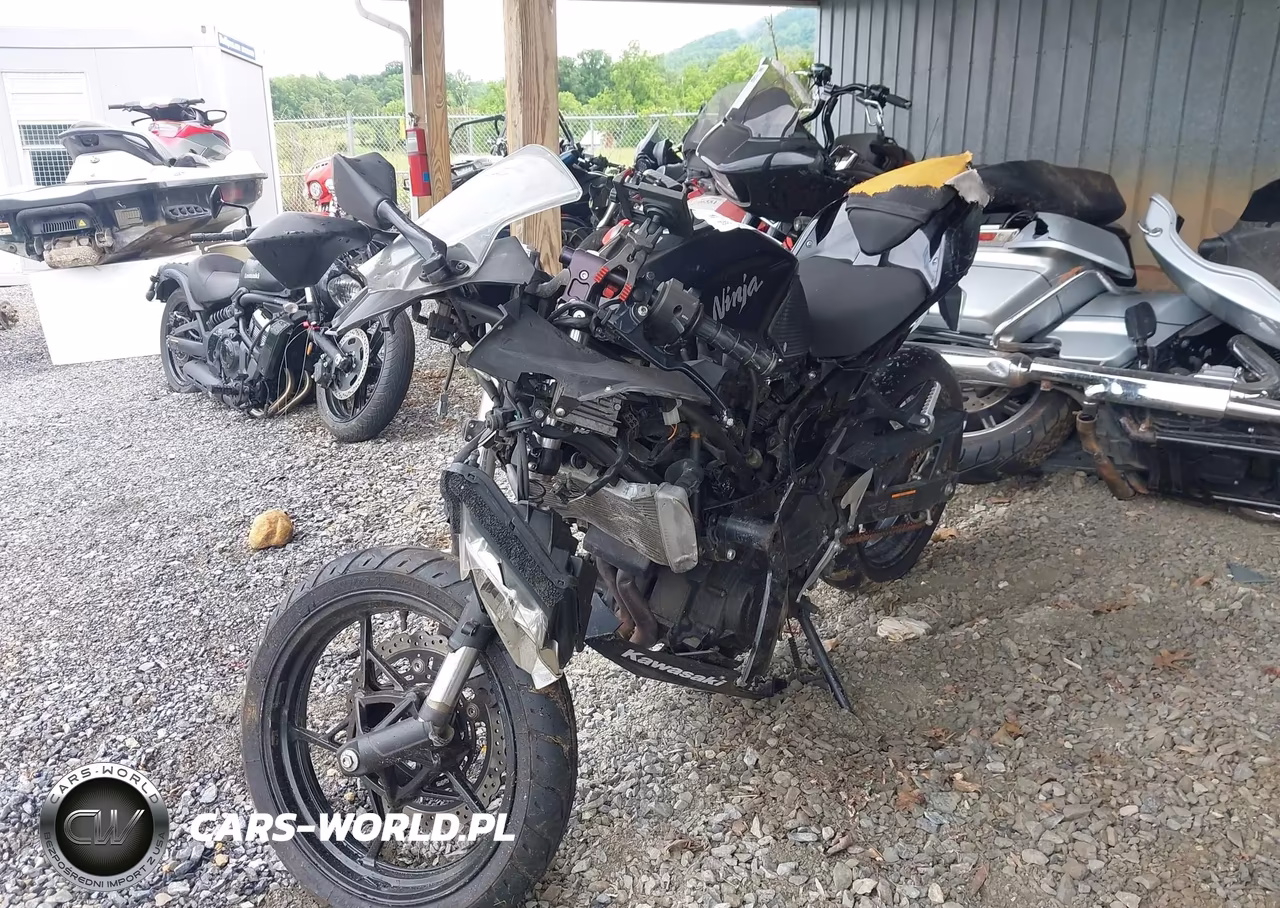 2018 Kawasaki Ex400 VIN:JKAEXKH19JDA08261 - 2