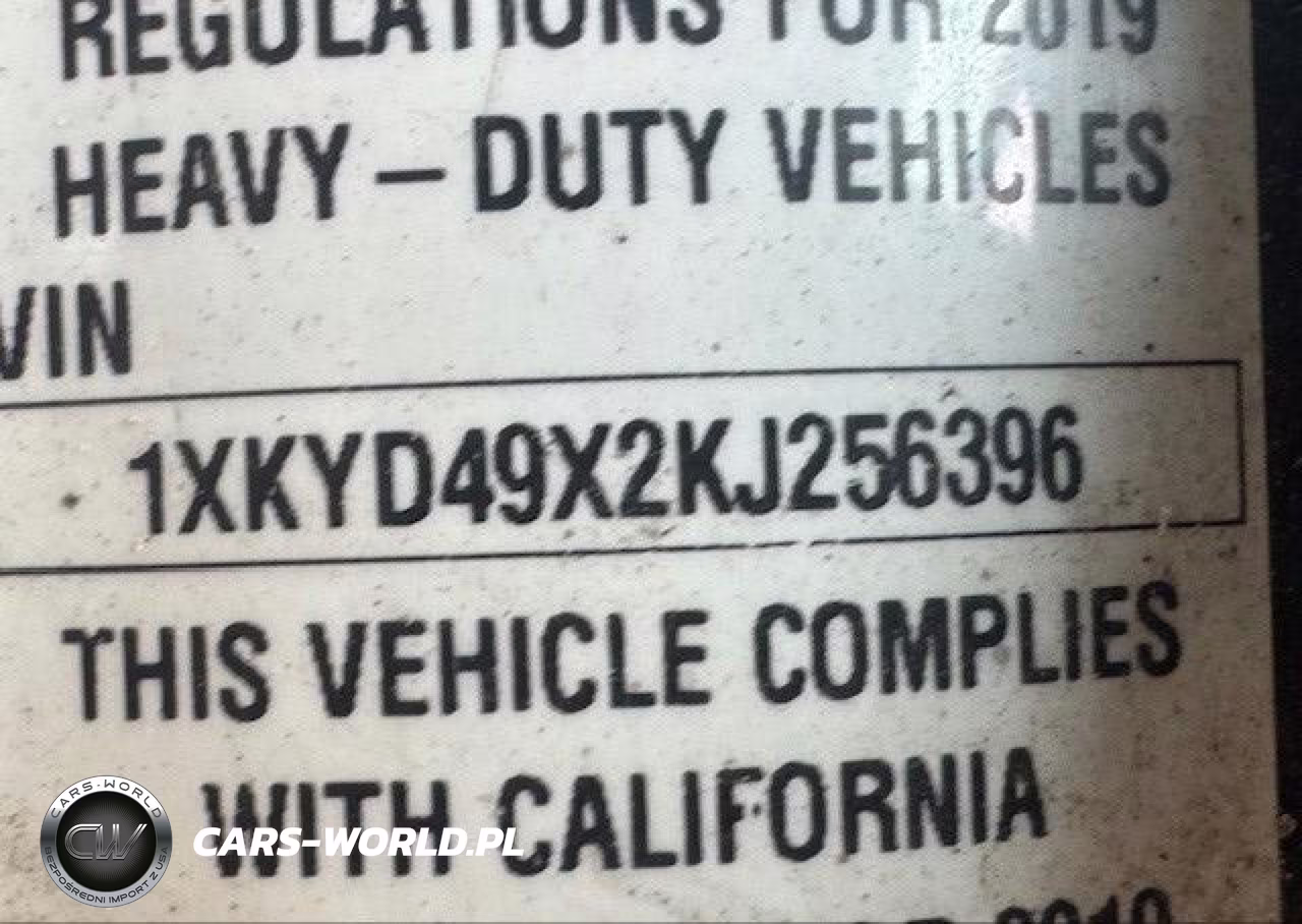 2019 Kenworth T680 VIN:1XKYD49X2KJ256396 - 9