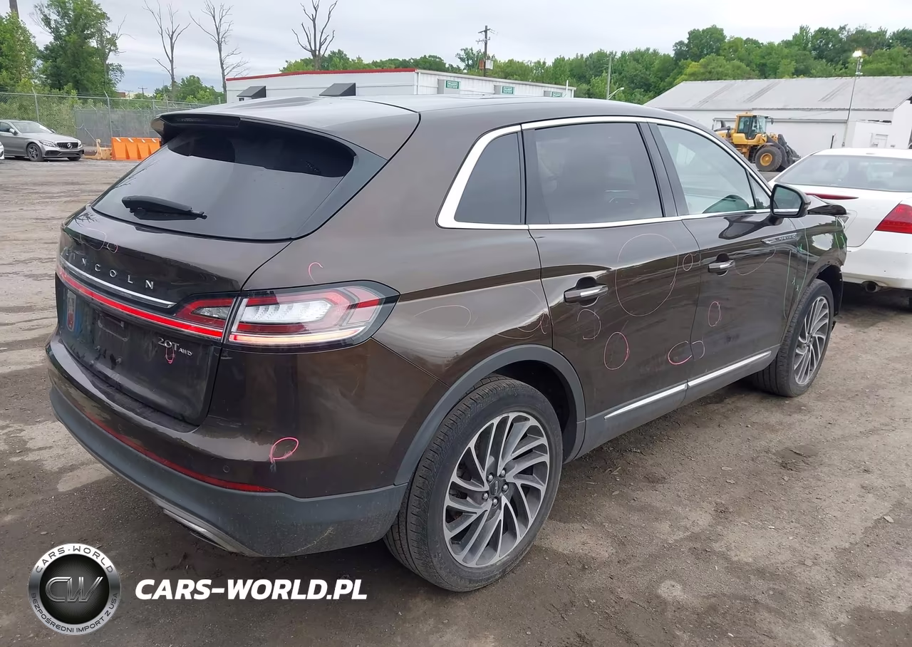 2019 Lincoln Nautilus Reserve VIN:2LMPJ8L91KBL13189 - 4