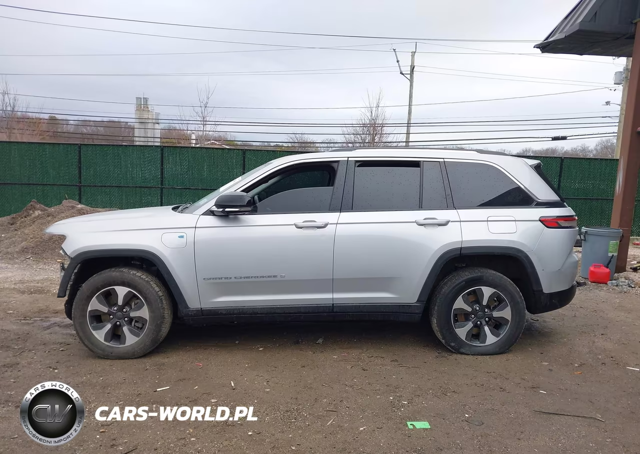 2023 Jeep Grand Cherokee 4Xe VIN:1C4RJYB63PC648851 - 15