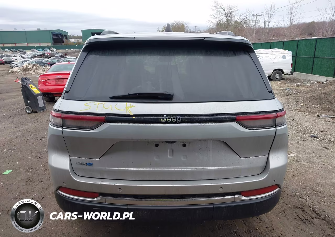 2023 Jeep Grand Cherokee 4Xe VIN:1C4RJYB63PC648851 - 17