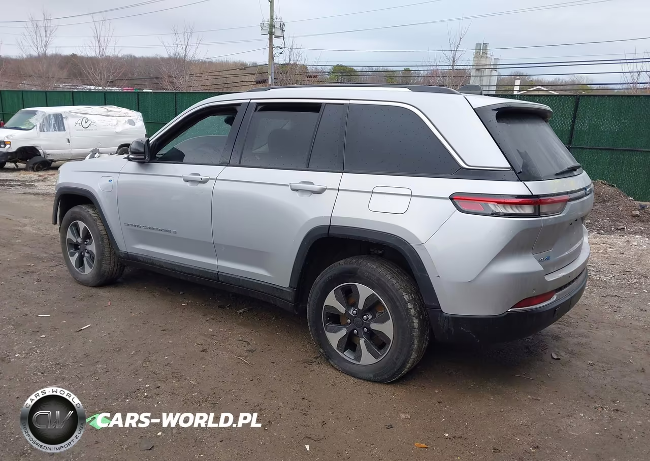 2023 Jeep Grand Cherokee 4Xe VIN:1C4RJYB63PC648851 - 3