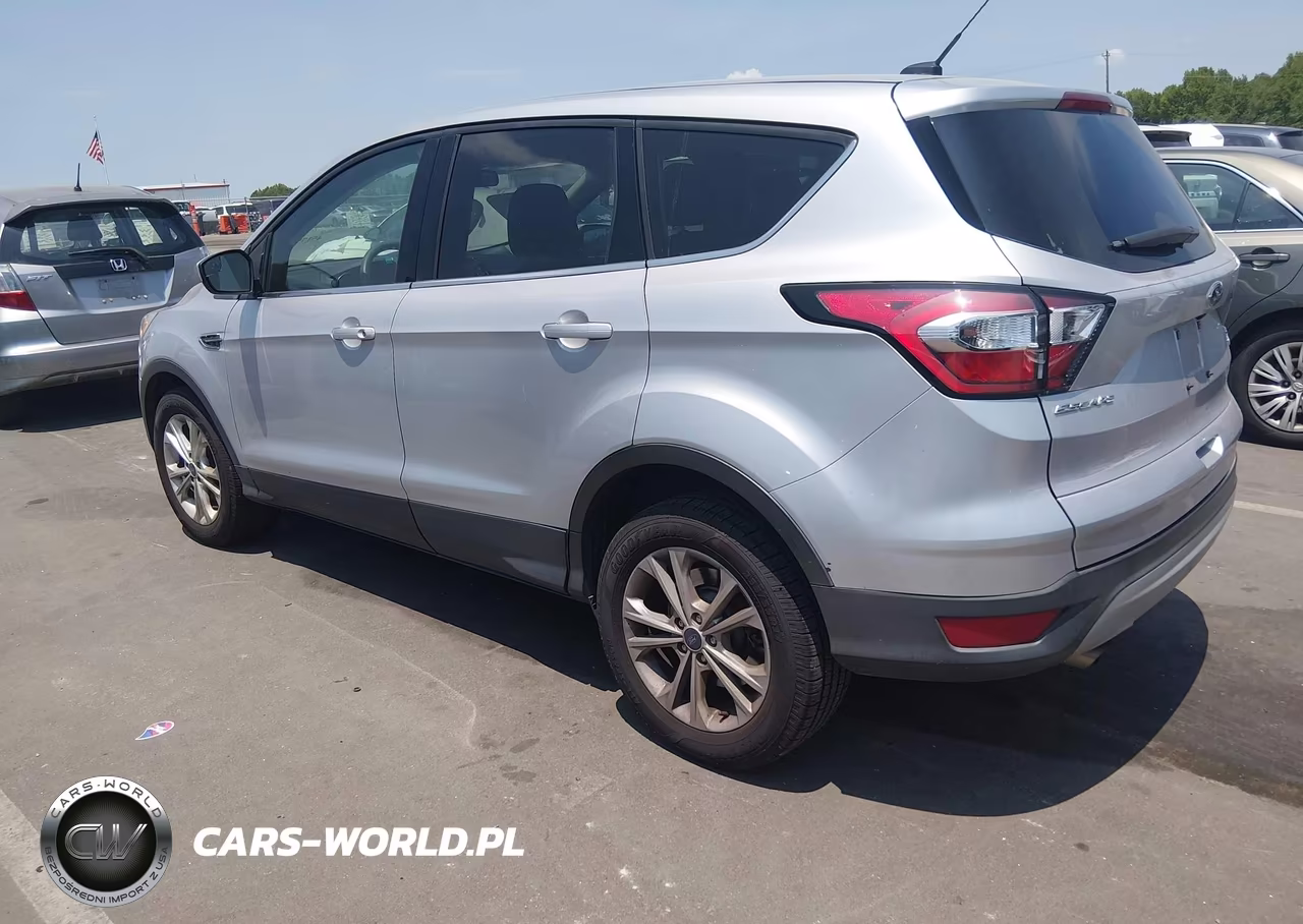 2017 Ford Escape Se VIN:1FMCU0GD2HUC59549 - 3