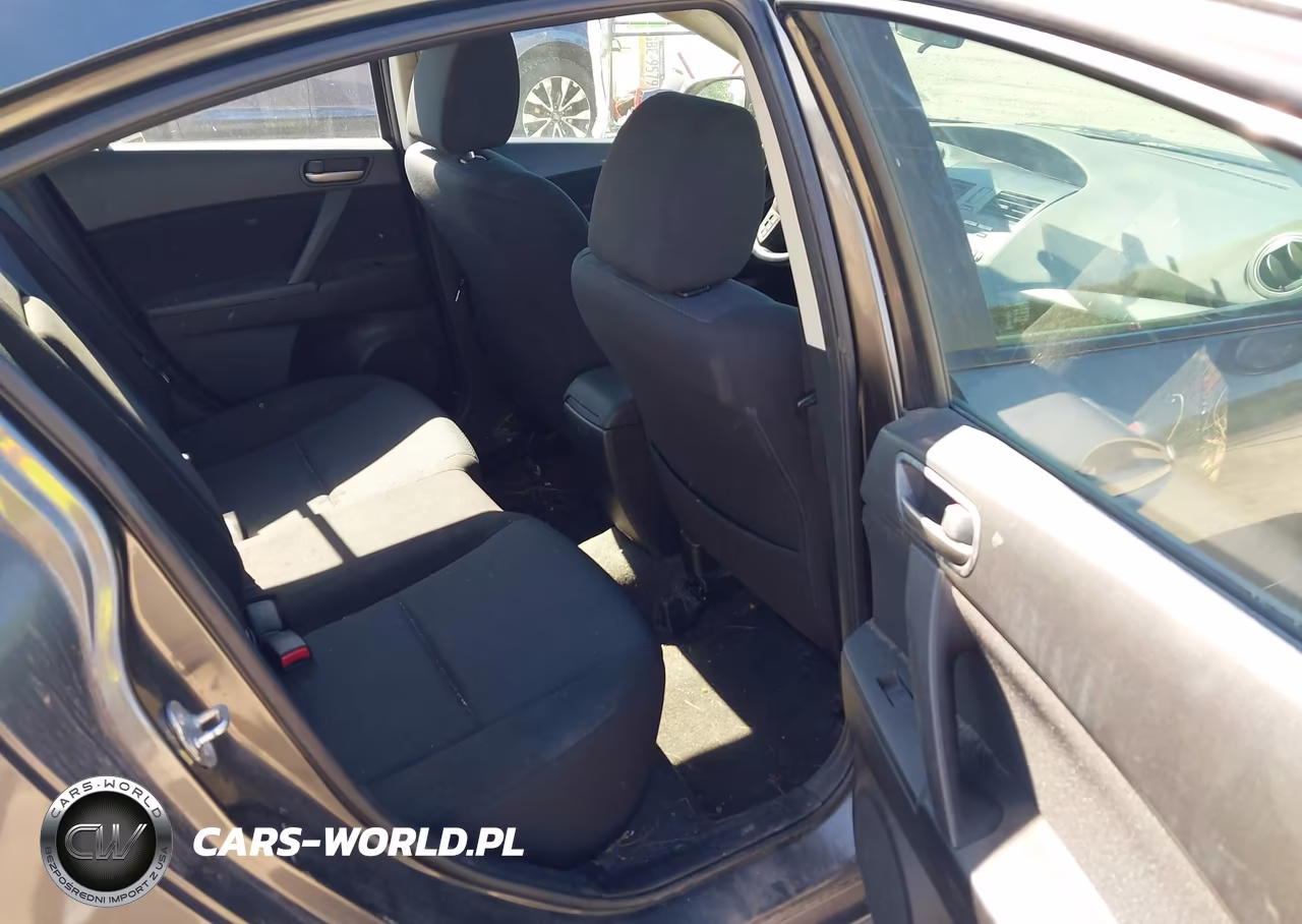 2011 Mazda Mazda3 I Touring VIN:JM1BL1VF4B1382940 - 8