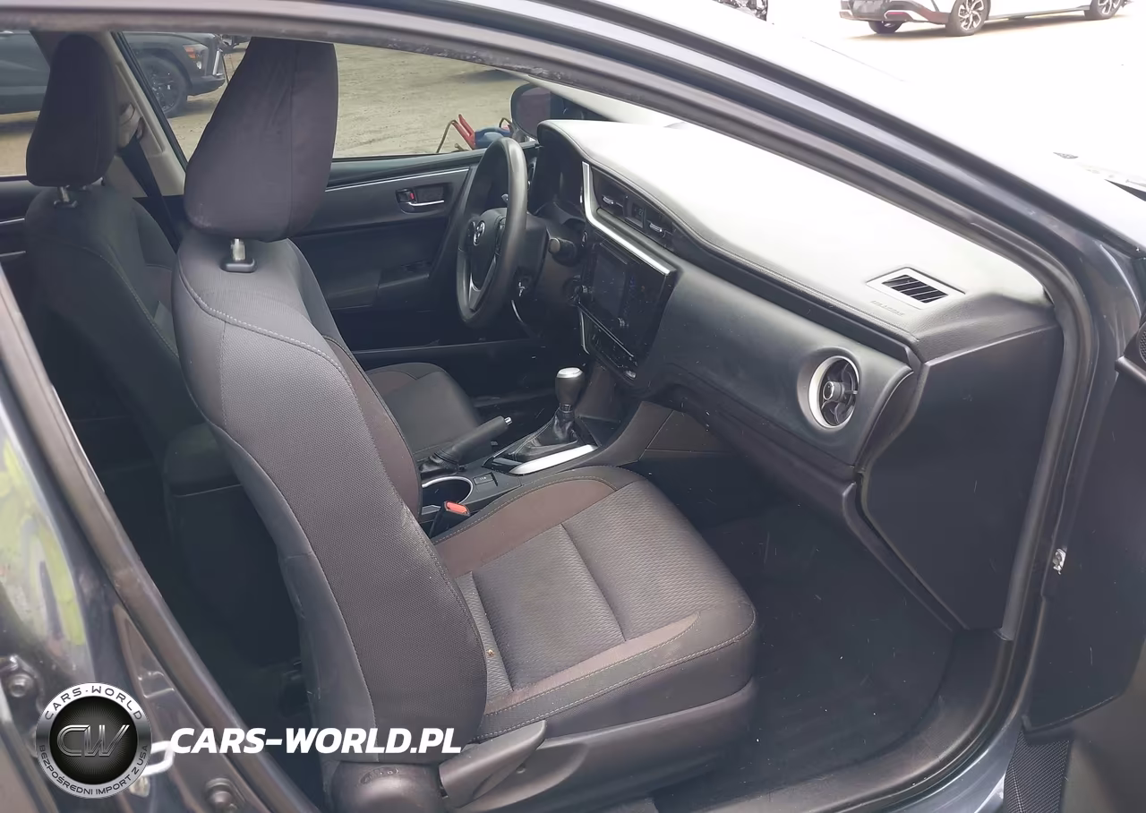 2018 Toyota Corolla Le VIN:2T1BURHE9JC032695 - 5
