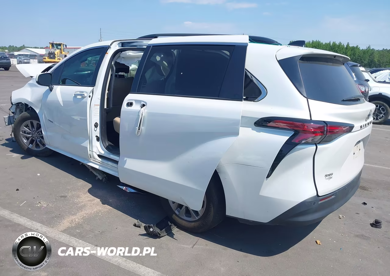 2022 Toyota Sienna Xle VIN:5TDYRKEC8NS135481 - 3