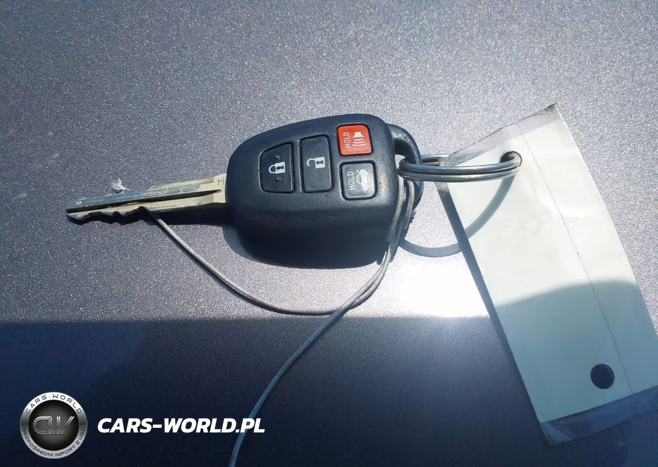 2016 Toyota Camry Le VIN:4T1BF1FK3GU174391 - 11