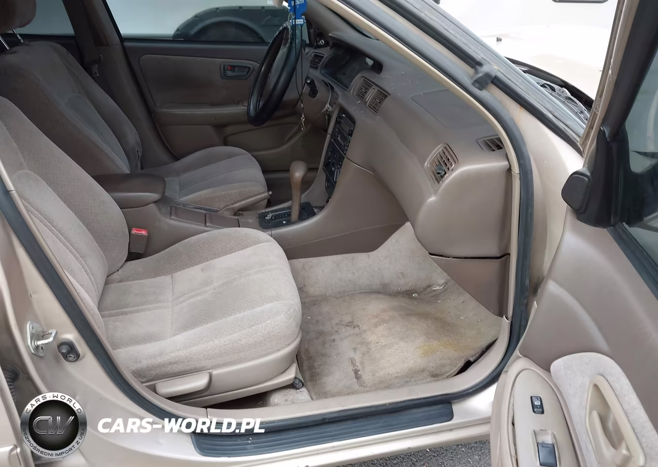 2000 Toyota Camry Le VIN:4T1BG22K0YU690508 - 5