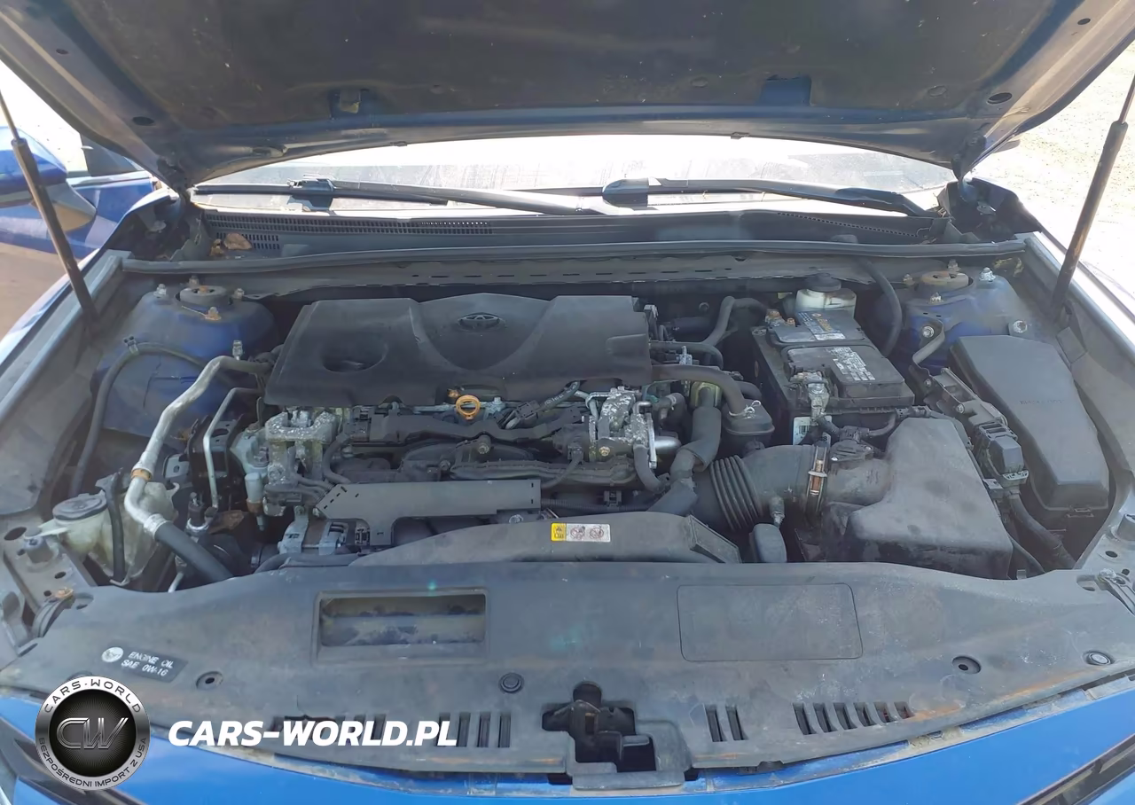 2018 Toyota Camry Le VIN:4T1B11HK9JU576841 - 10