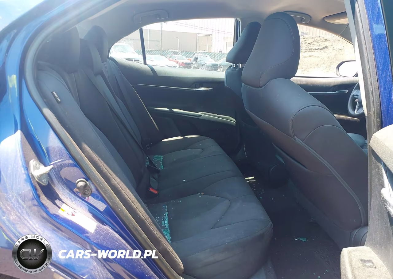 2018 Toyota Camry Le VIN:4T1B11HK9JU576841 - 8