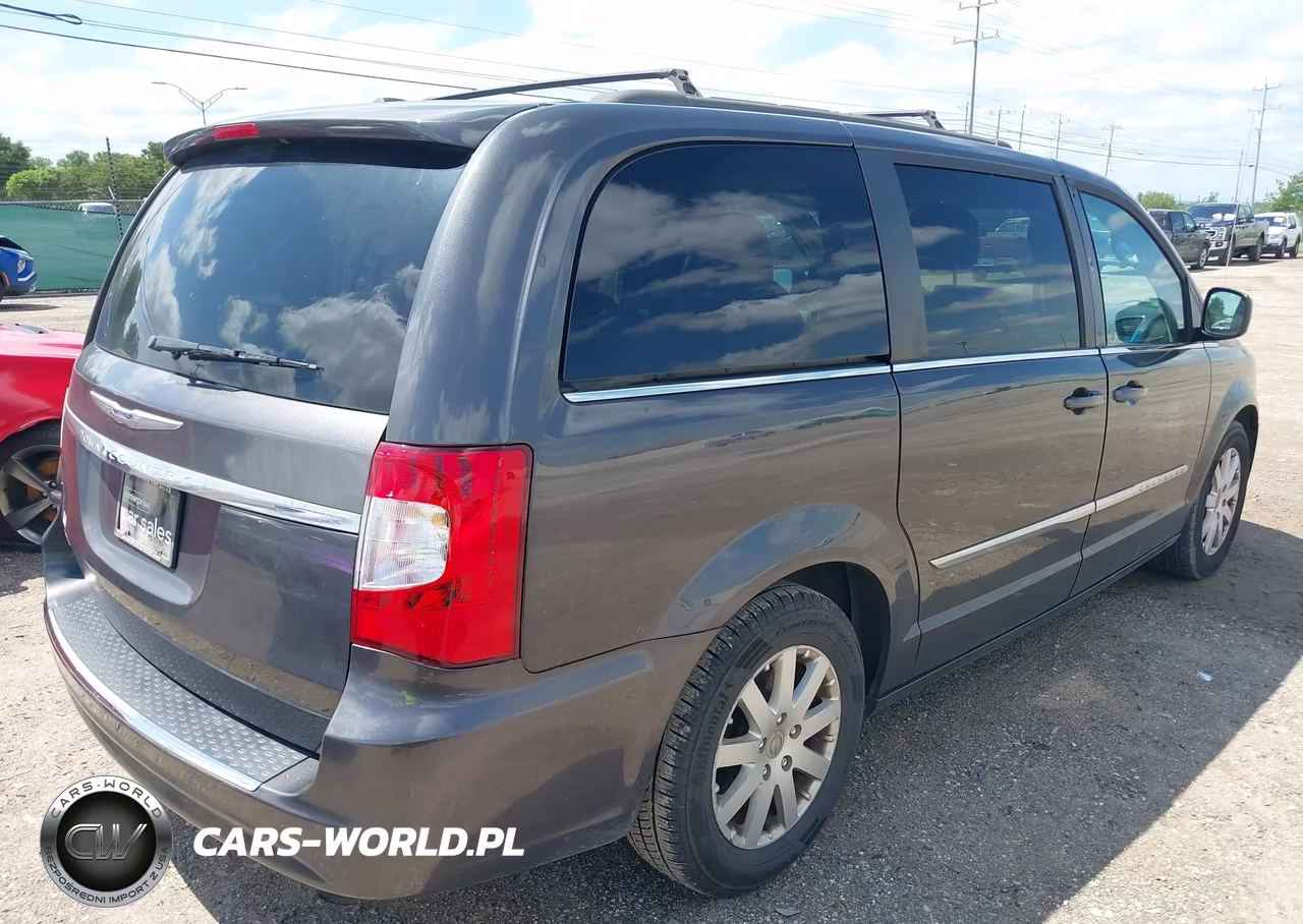 2015 Chrysler Town & Country Touring VIN:2C4RC1BG6FR752203 - 4