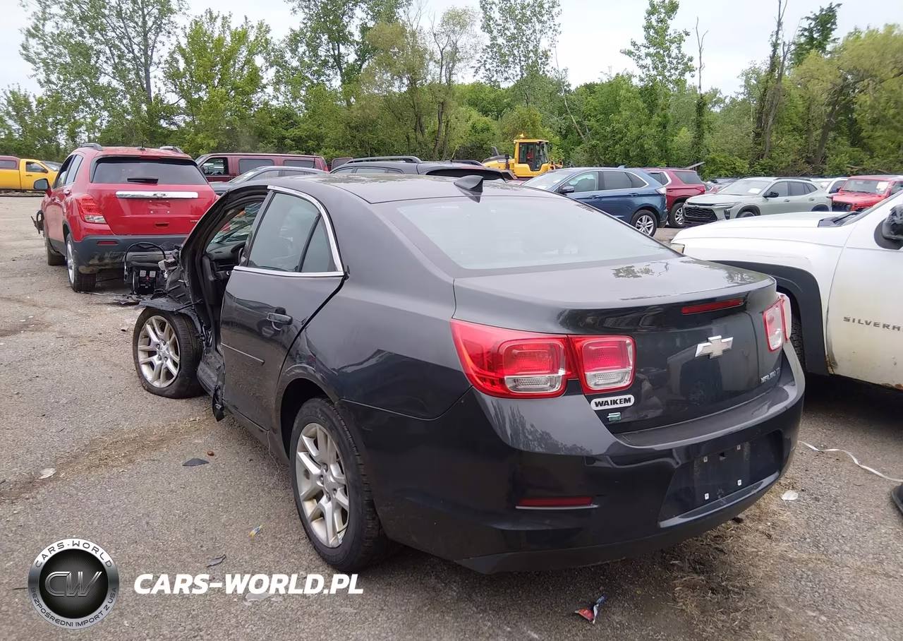 2015 Chevrolet Malibu 1Lt VIN:1G11C5SLXFF234144 - 3