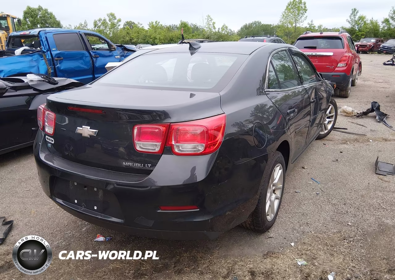 2015 Chevrolet Malibu 1Lt VIN:1G11C5SLXFF234144 - 4