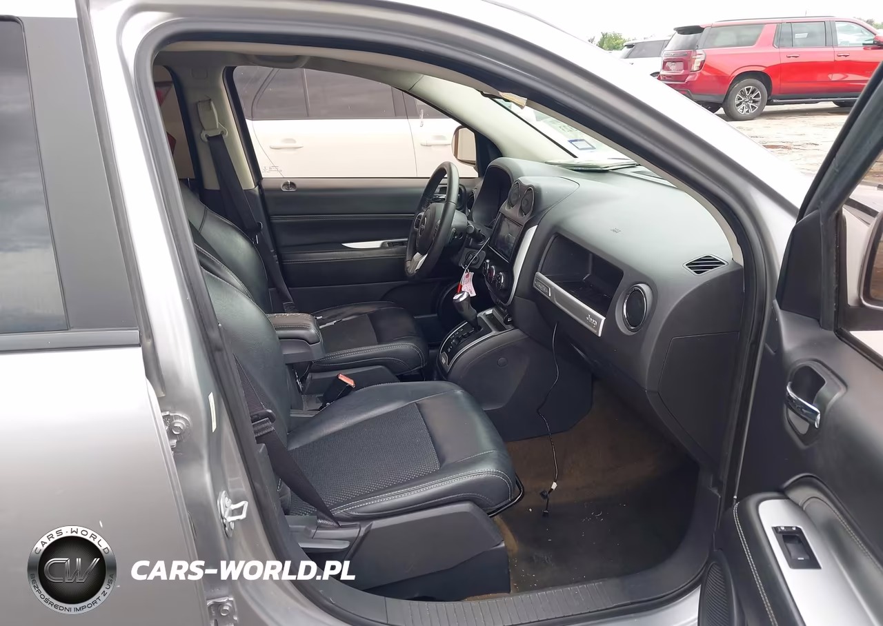 2017 Jeep Compass Latitude Fwd VIN:1C4NJCEB3HD160196 - 5