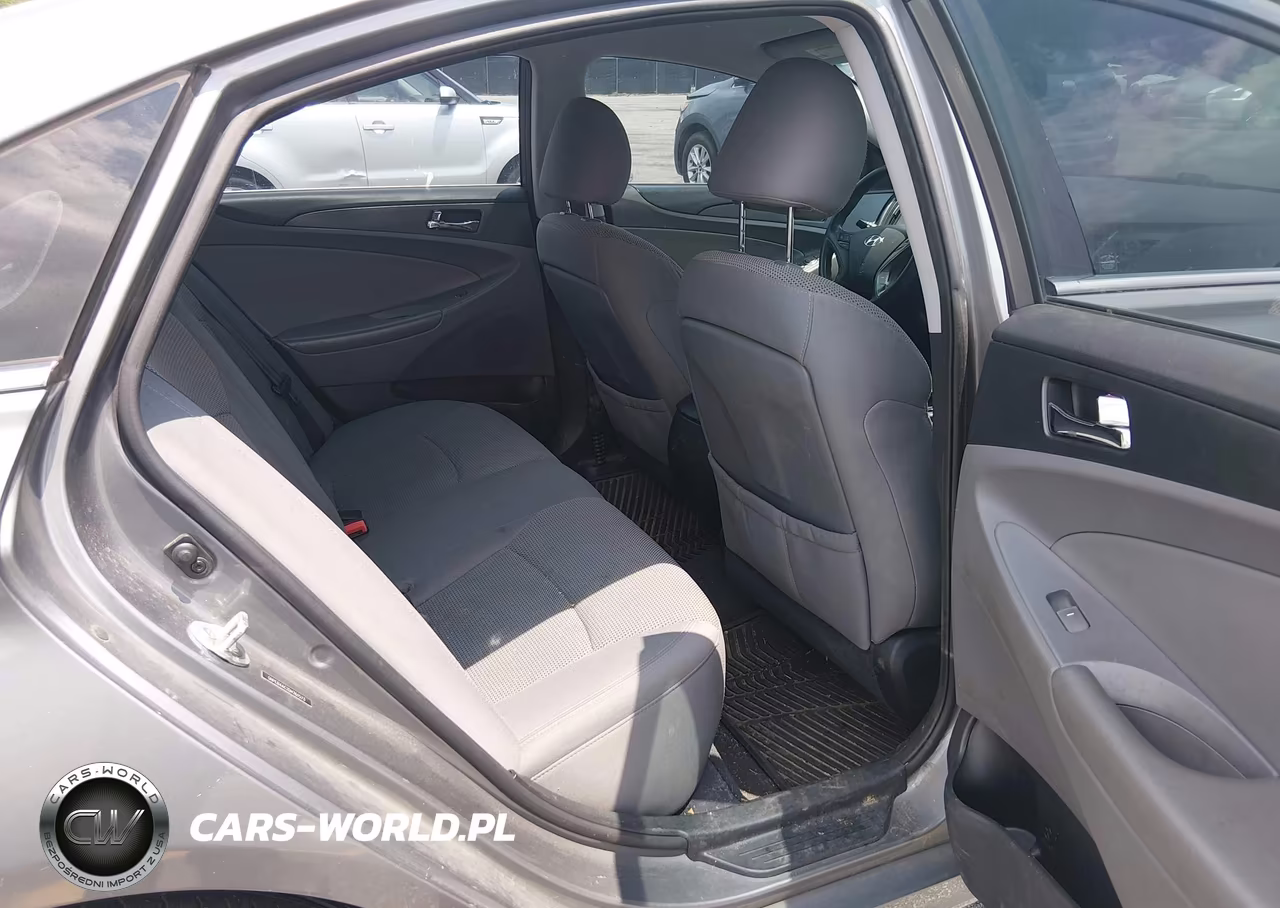 2013 Hyundai Sonata Gls VIN:5NPEB4AC2DH761573 - 8