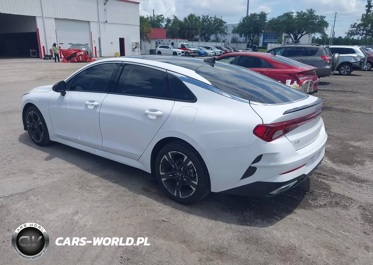 2023 Kia K5 Gt-Line VIN:5XXG64J29PG199711 - 3