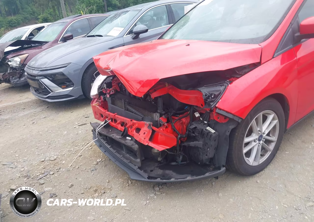 2017 Ford Focus Se VIN:1FADP3K24HL279269 - 6