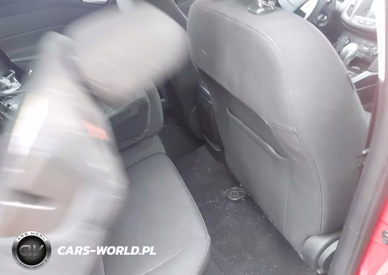 2017 Ford Focus Se VIN:1FADP3K24HL279269 - 8