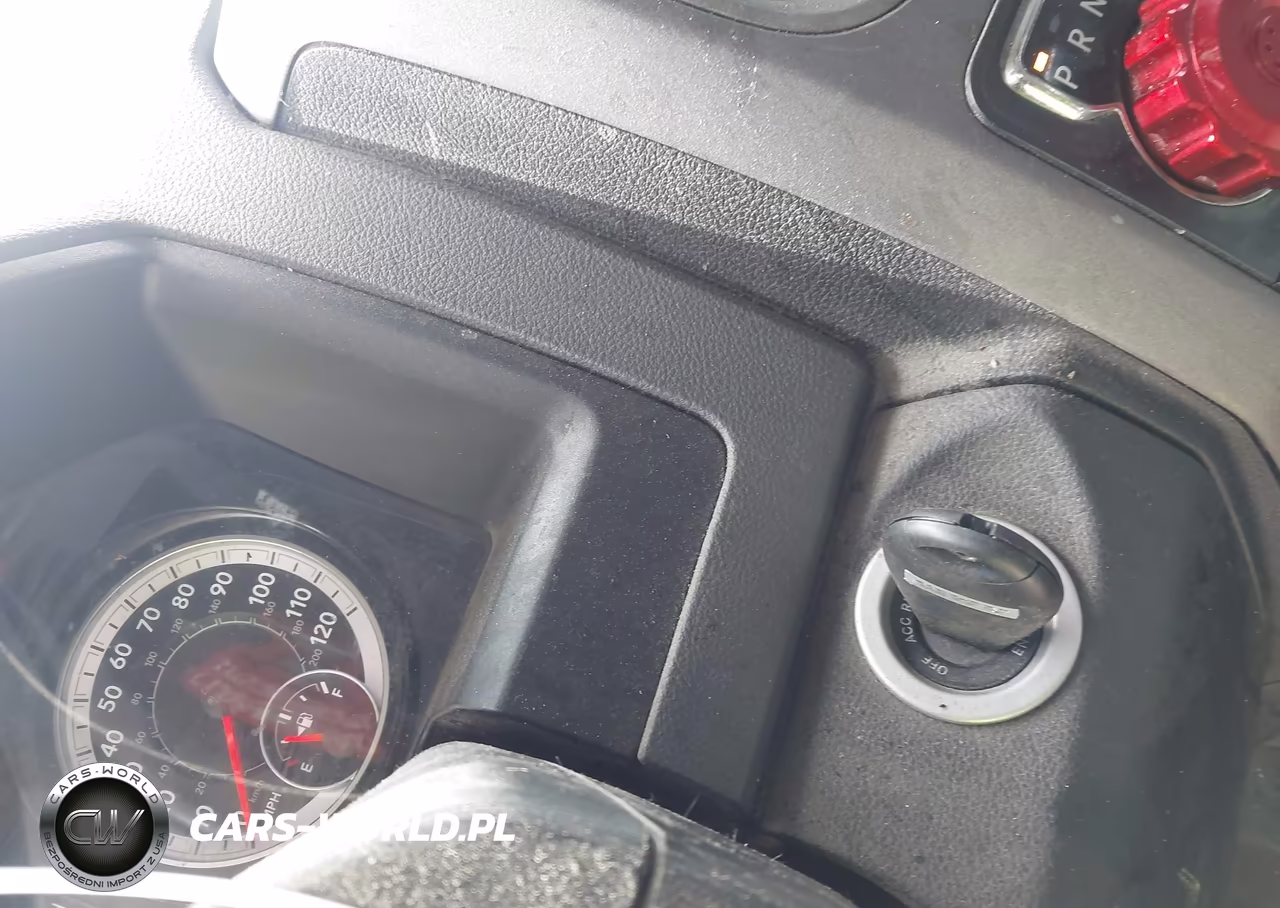 2019 Ram 1500 Classic Express 4X4 6'4 Box VIN:1C6RR7FG8KS623861 - 11