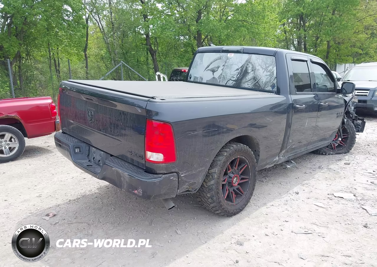 2019 Ram 1500 Classic Express 4X4 6'4 Box VIN:1C6RR7FG8KS623861 - 4