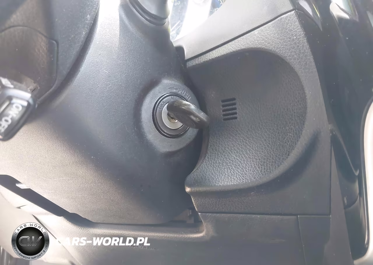 2017 Toyota Corolla L VIN:2T1BURHE8HC761636 - 11