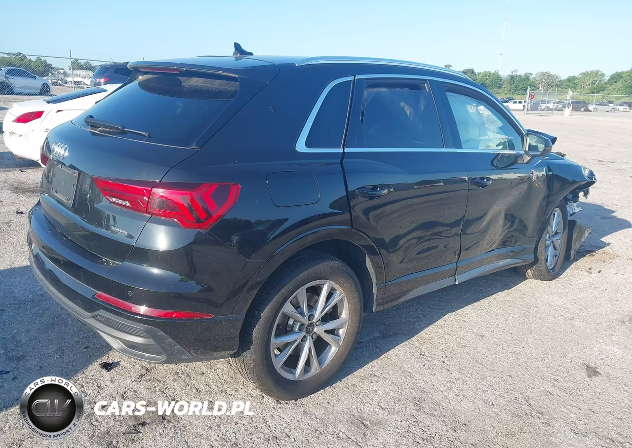 2023 Audi Q3 Premium 45 Tfsi S Line Quattro Tiptronic VIN:WA1DECF31P1084589 - 4