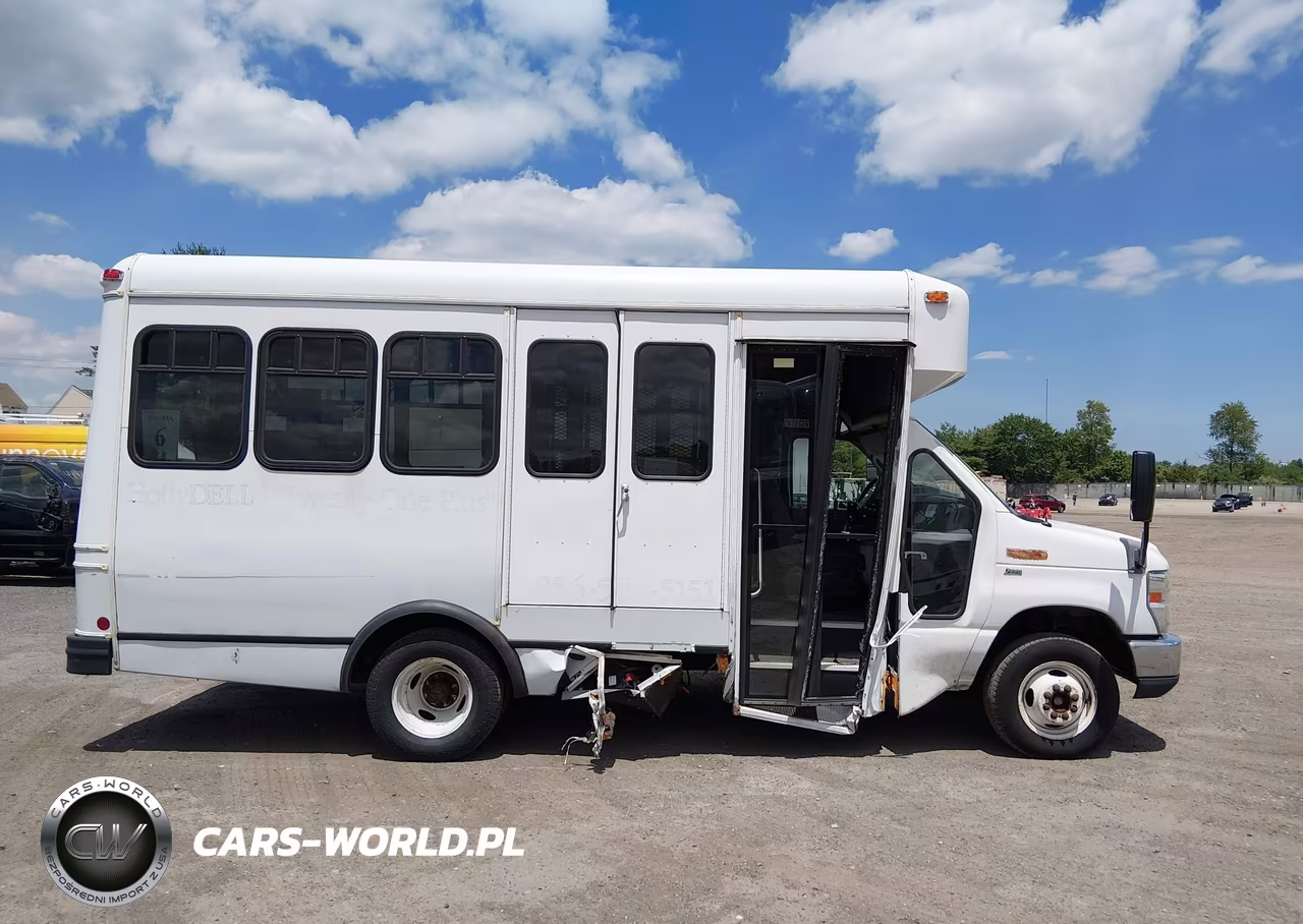 2013 Ford E-350 Cutaway VIN:1FDEE3FL0DDB00085 - 13