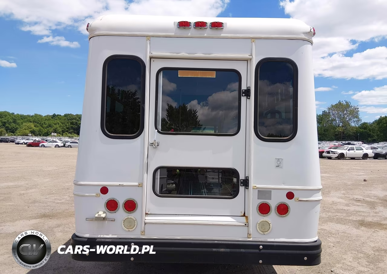 2013 Ford E-350 Cutaway VIN:1FDEE3FL0DDB00085 - 15