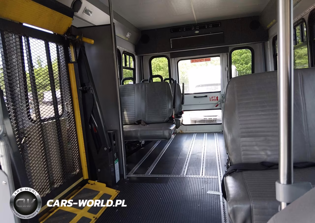 2013 Ford E-350 Cutaway VIN:1FDEE3FL0DDB00085 - 7