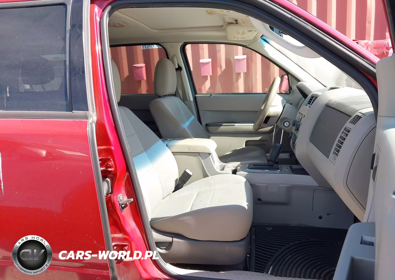 2011 Ford Escape Xlt VIN:1FMCU0D74BKA27049 - 5
