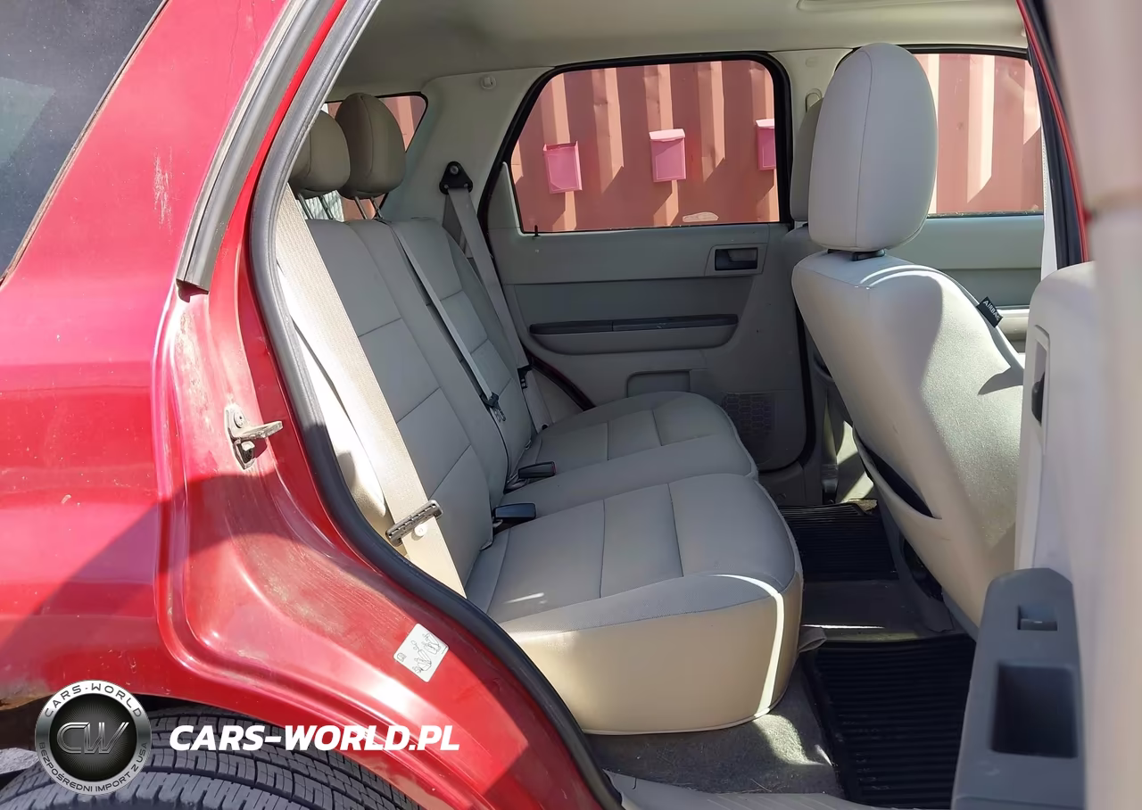 2011 Ford Escape Xlt VIN:1FMCU0D74BKA27049 - 8