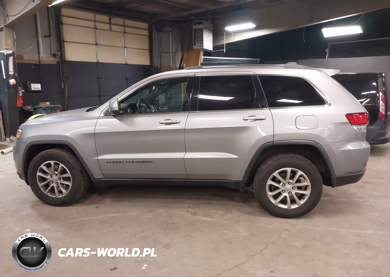 2021 Jeep Grand Cherokee Laredo E 4X4 VIN:1C4RJFAG8MC585630 - 14