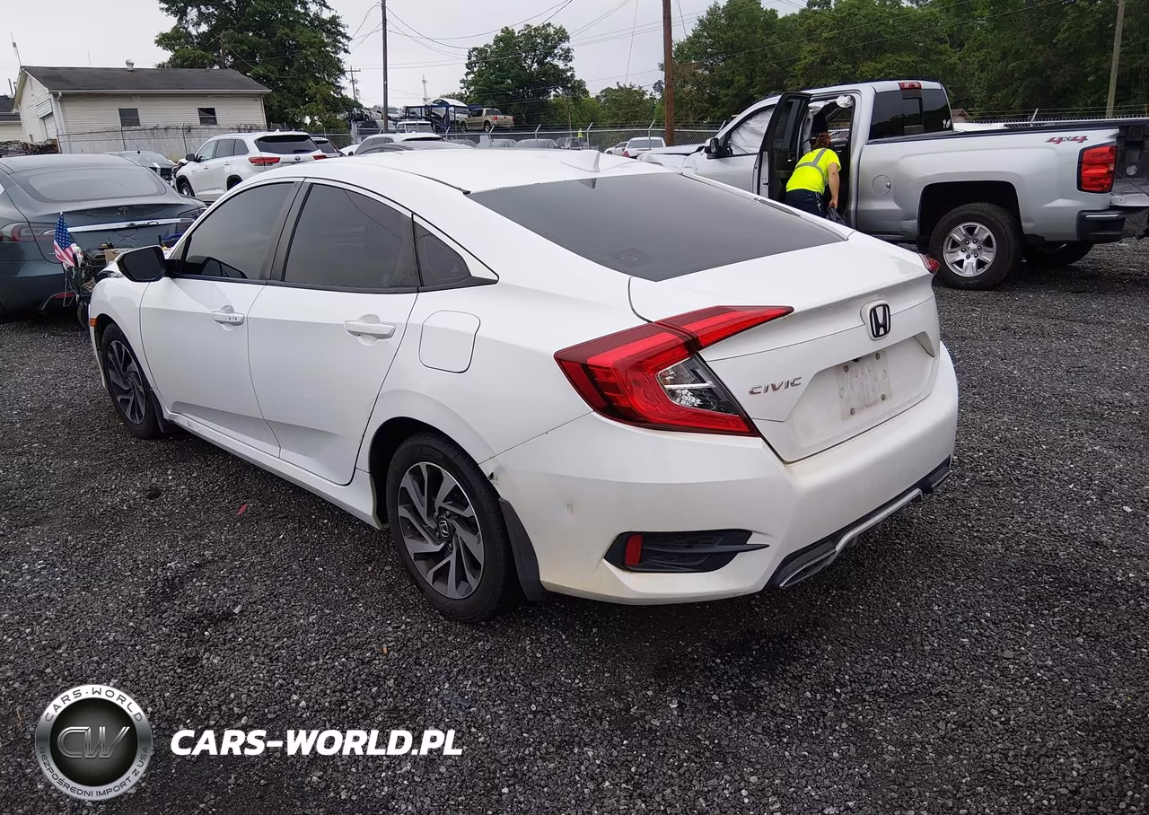2017 Honda Civic Ex VIN:19XFC2F7XHE064924 - 3