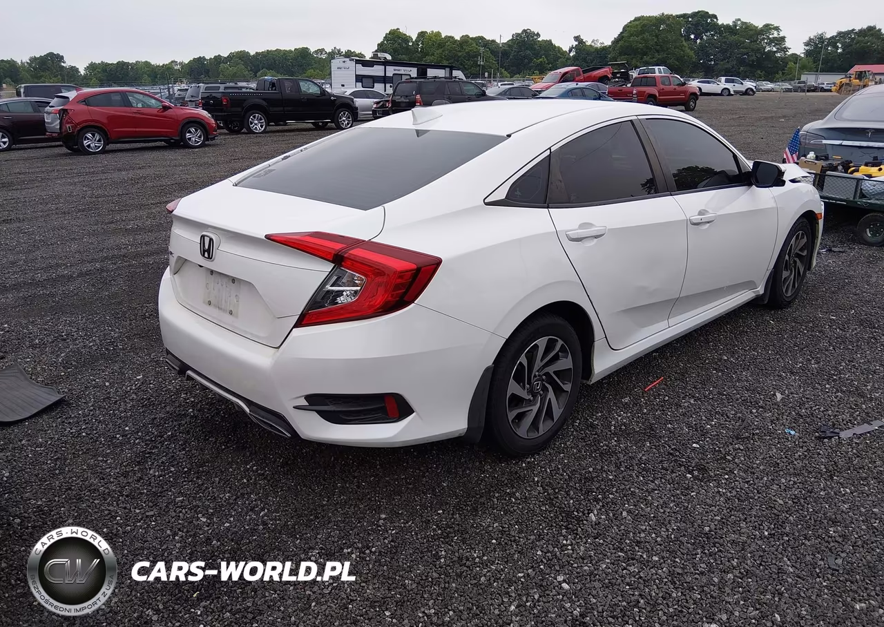 2017 Honda Civic Ex VIN:19XFC2F7XHE064924 - 4