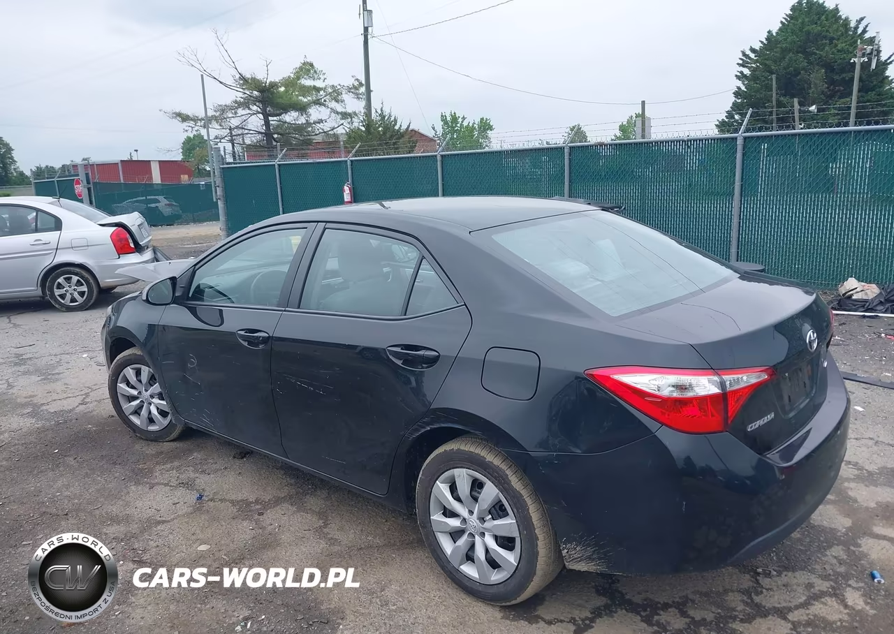 2016 Toyota Corolla Le VIN:2T1BURHE5GC486421 - 3