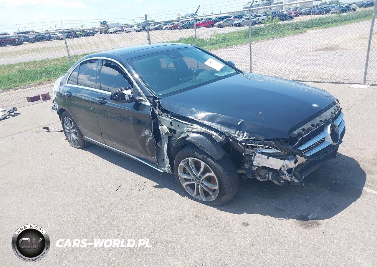 2016 Mercedes-Benz C 300 4Matic – zdjęcie 1 z 17