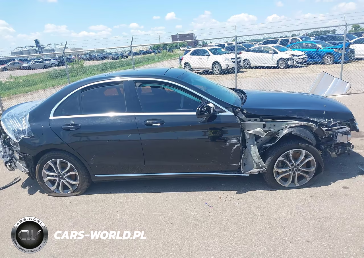 2016 Mercedes-Benz C 300 4Matic VIN:55SWF4KB9GU127693 - 14