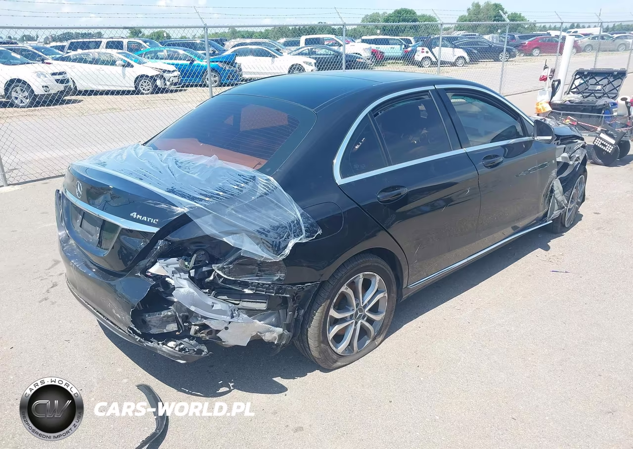 2016 Mercedes-Benz C 300 4Matic VIN:55SWF4KB9GU127693 - 4