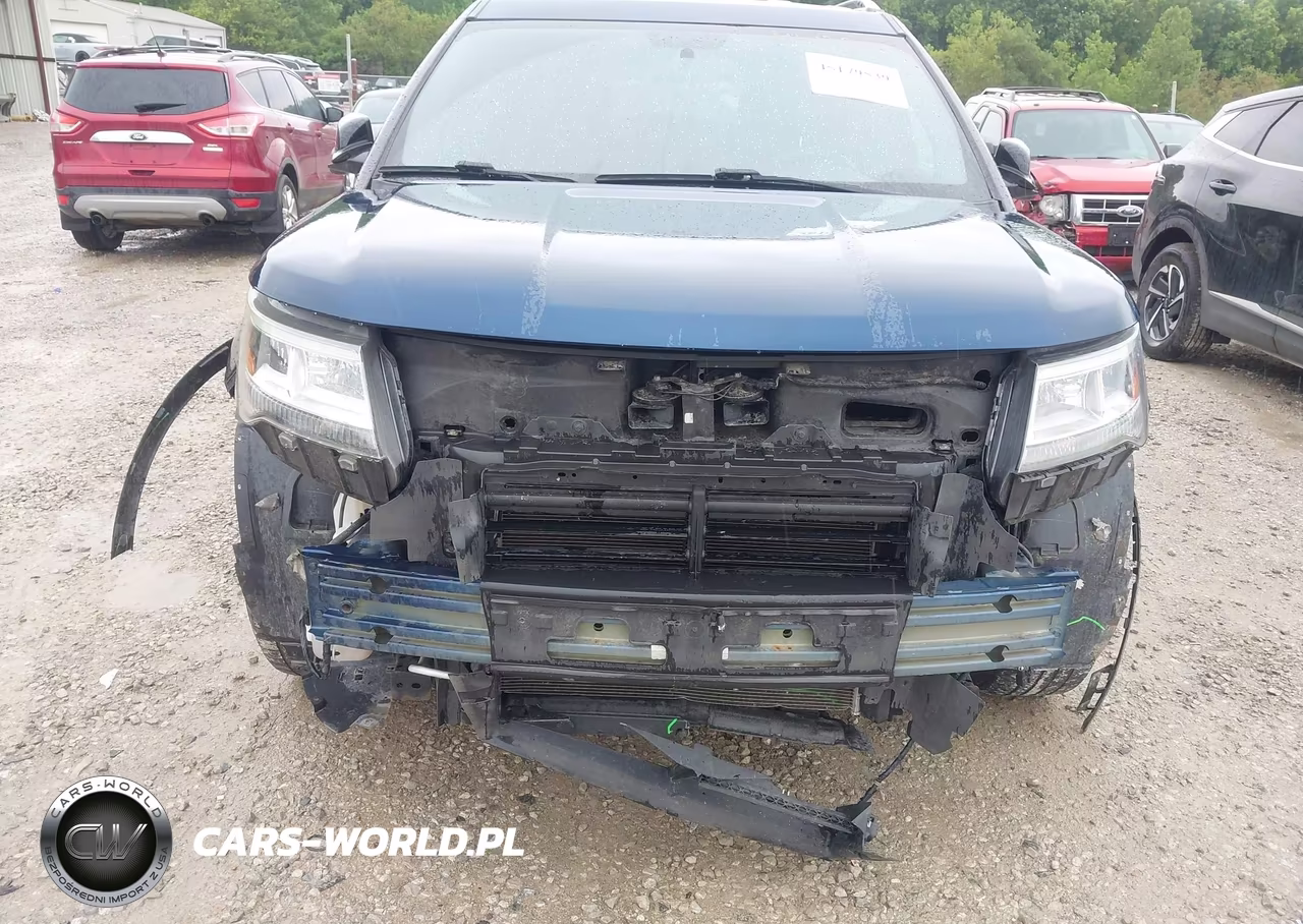 2017 Ford Explorer Xlt VIN:1FM5K7D81HGE21068 - 6