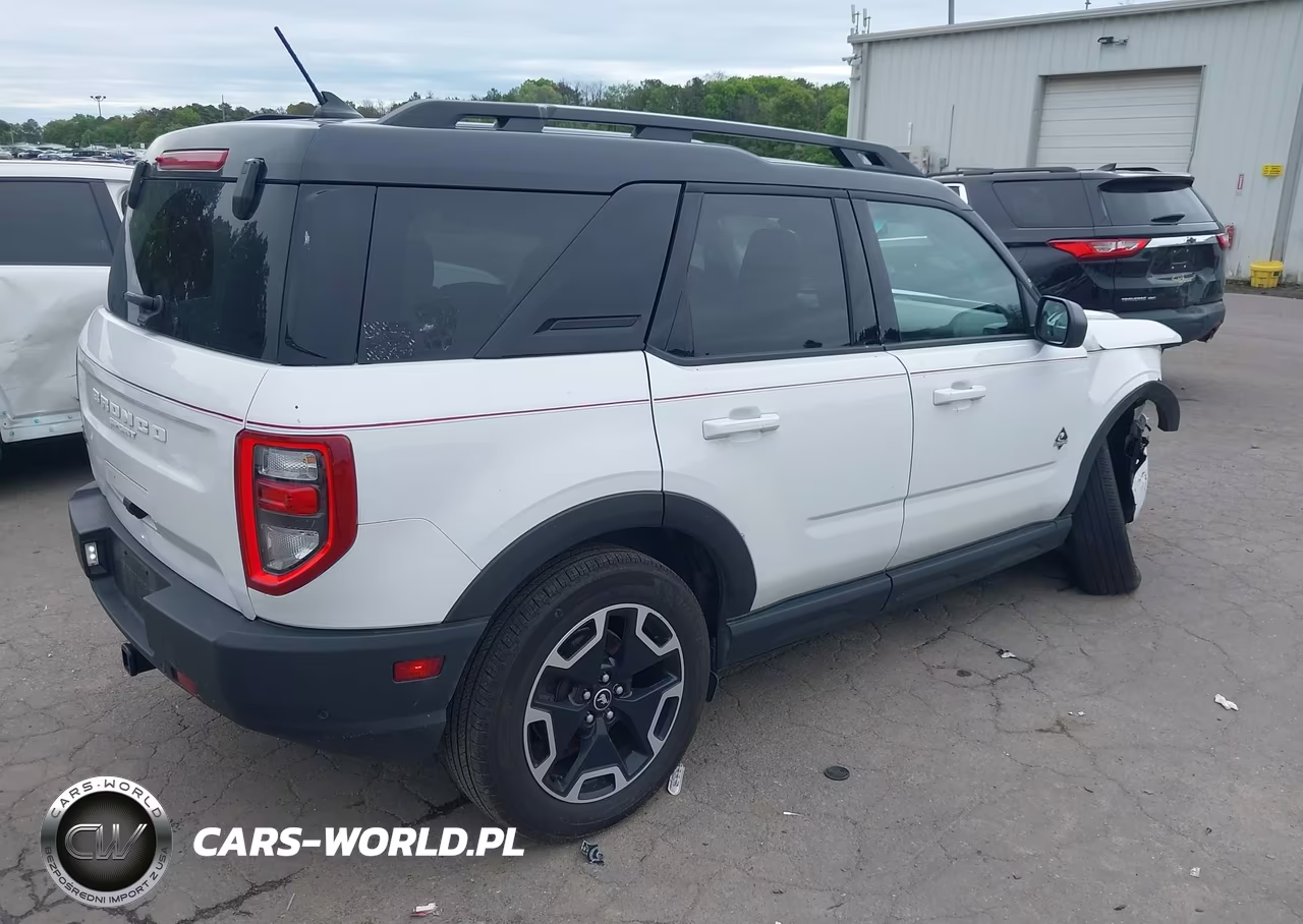 2024 Ford Bronco Sport Outer Banks VIN:3FMCR9C60RRF62156 - 4