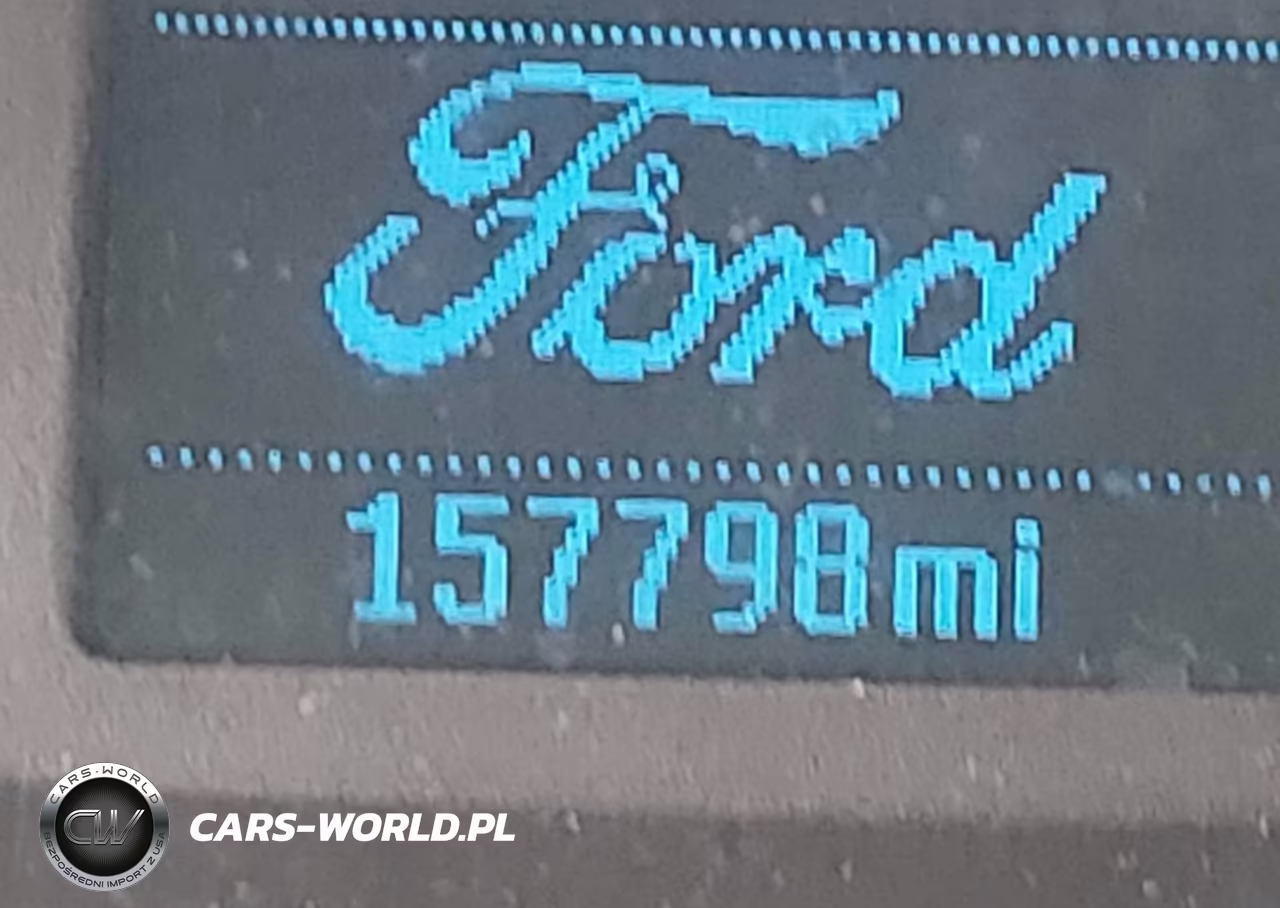 2018 Ford Transit-250 VIN:1FTYR1YM1JKA88679 - 15