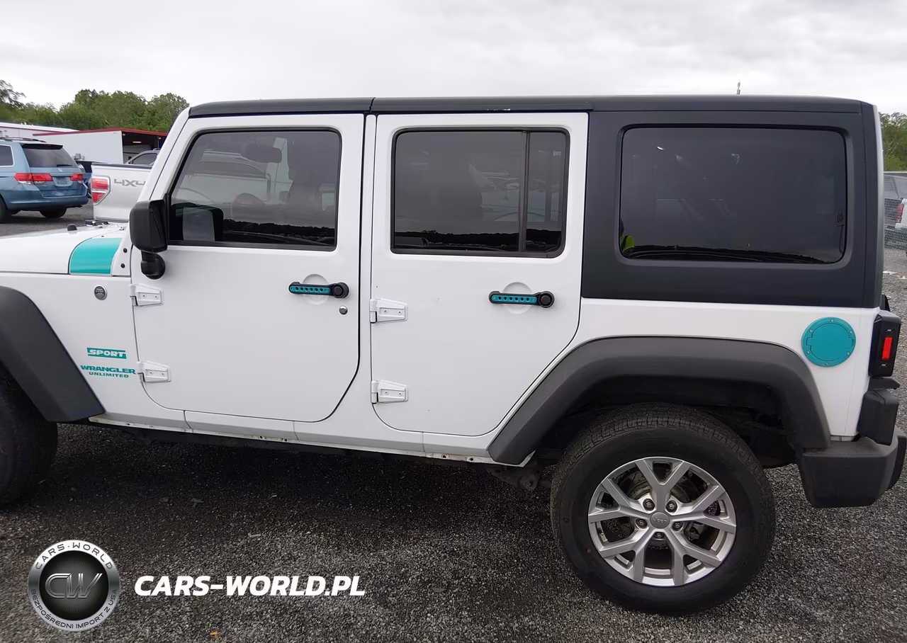 2013 Jeep Wrangler Unlimited Sport VIN:1C4BJWDG7DL631560 - 14