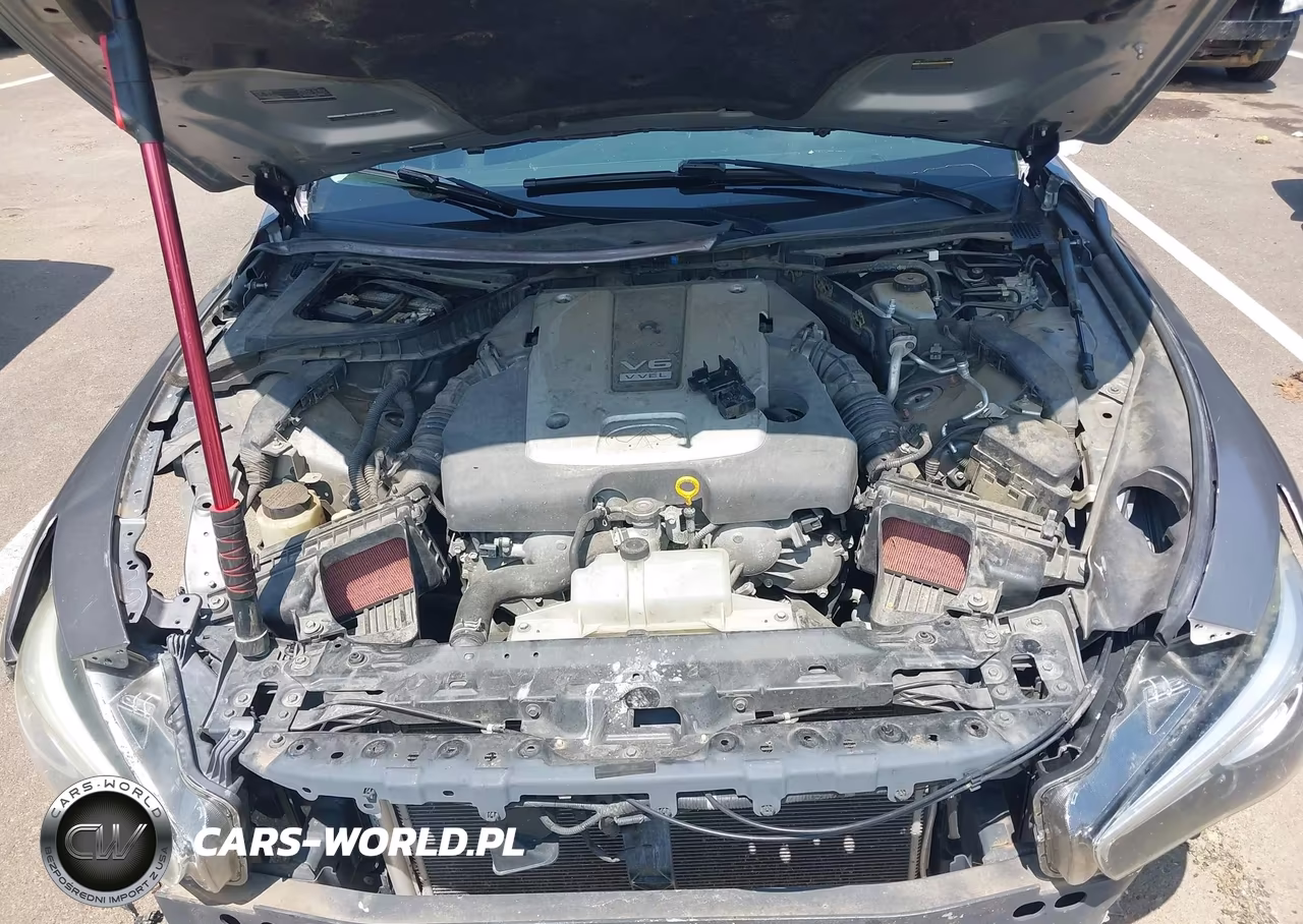 2015 Infiniti Q50 VIN:JN1BV7AP8FM352455 - 10