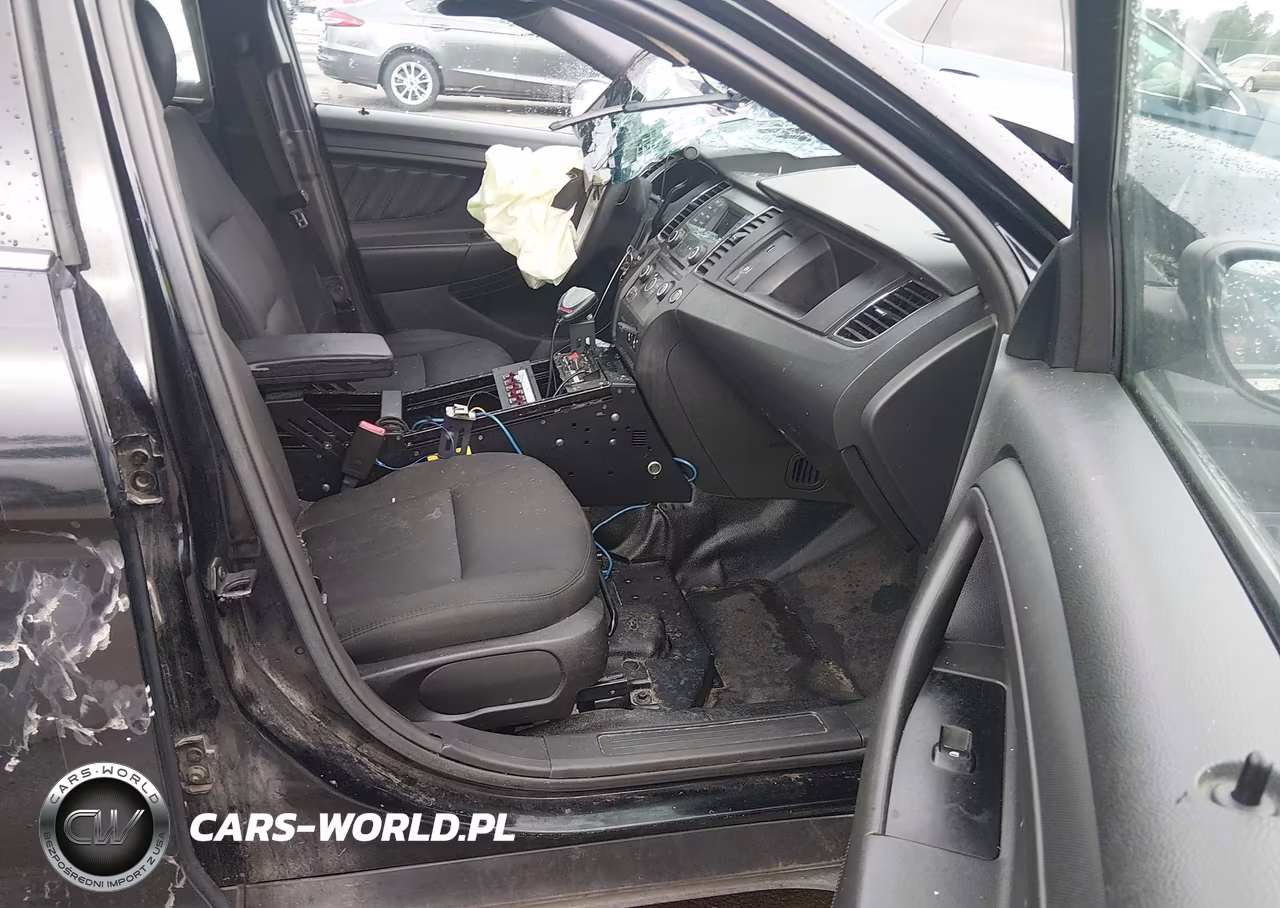 2016 Ford Police Interceptor VIN:1FAHP2MK2GG137096 - 5