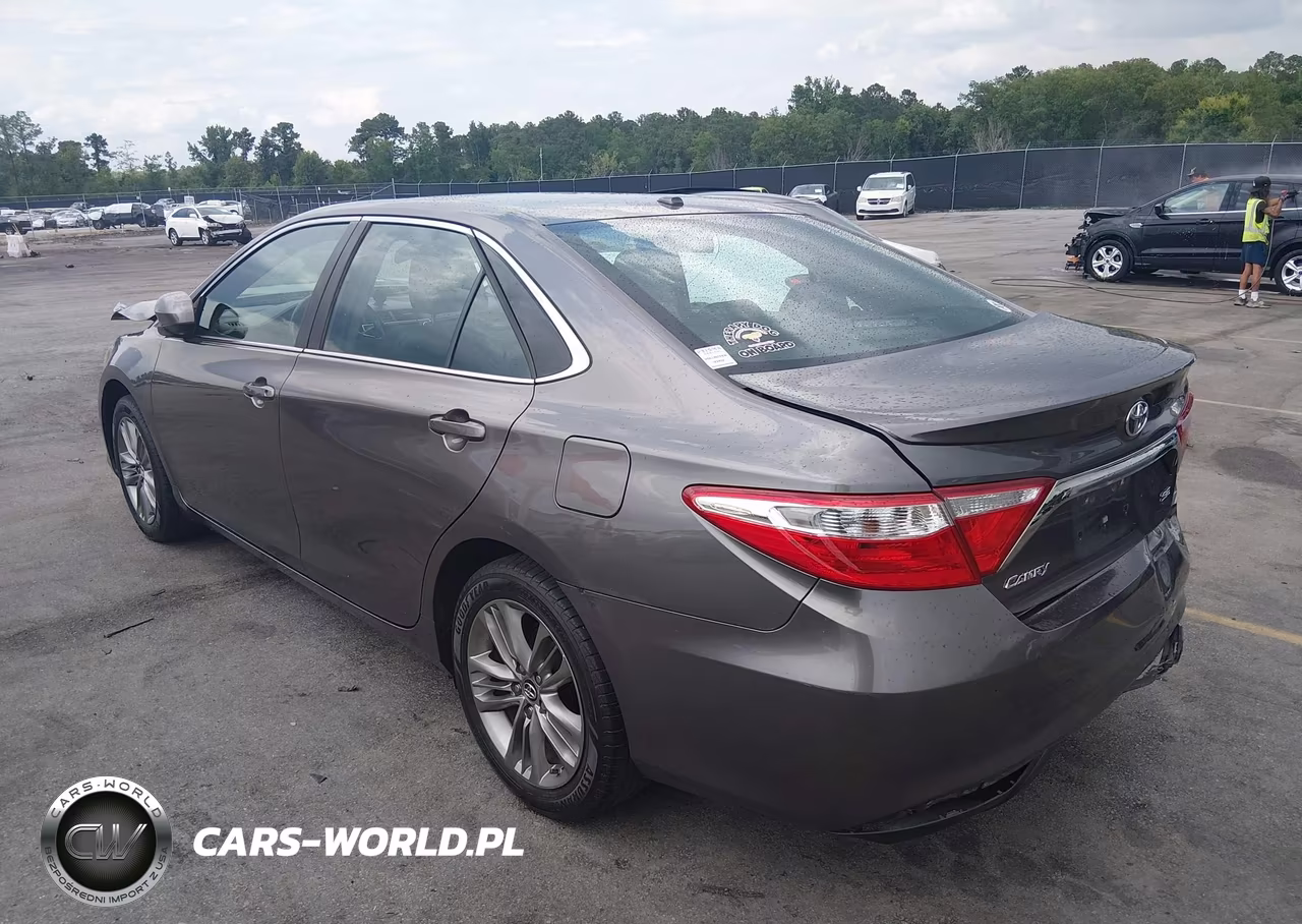 2016 Toyota Camry Se VIN:4T1BF1FKXGU241018 - 3