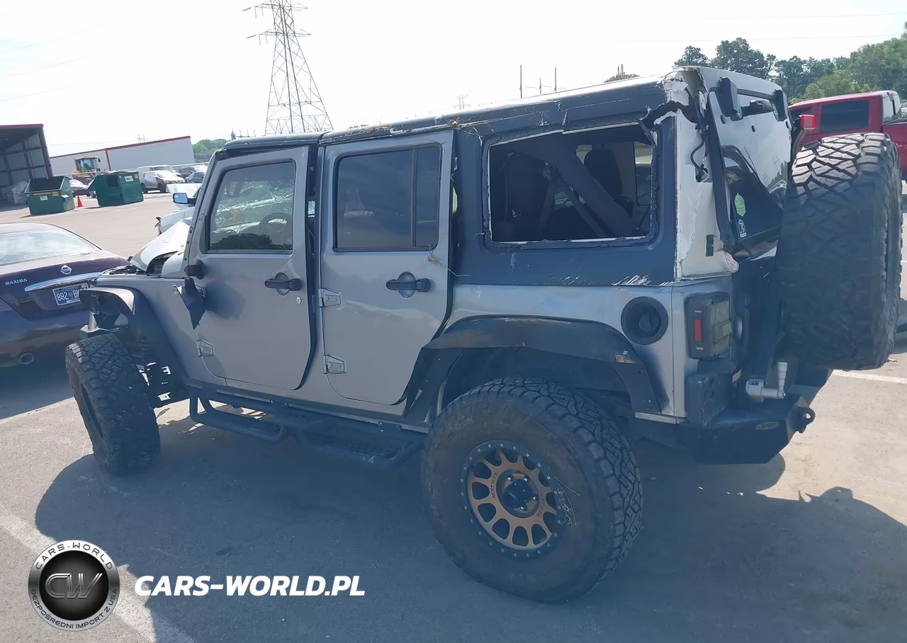 2014 Jeep Wrangler Unlimited Sport VIN:1C4BJWDG9EL120577 - 14