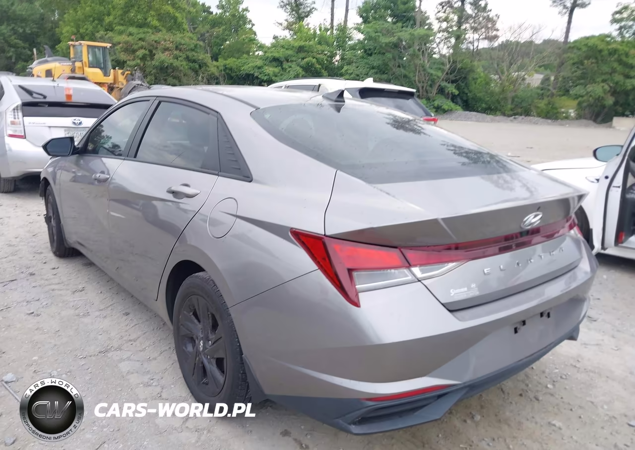 2022 Hyundai Elantra Sel VIN:KMHLM4AG9NU239224 - 3
