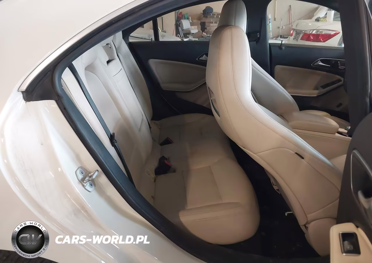 2018 Mercedes-Benz Cla 250 VIN:WDDSJ4EB8JN594693 - 8