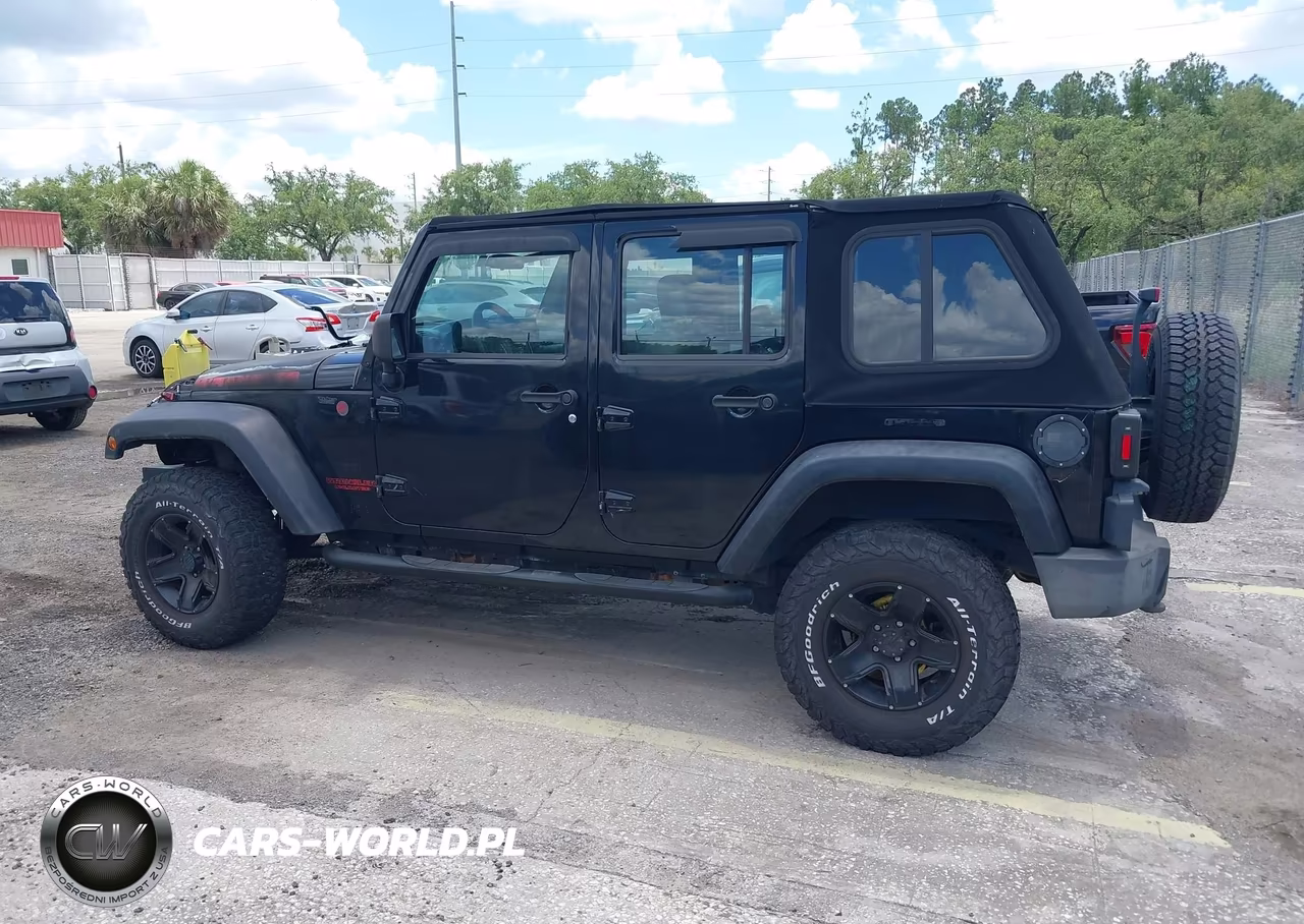 2010 Jeep Wrangler Unlimited Sport VIN:1J4BA3H15AL175813 - 14